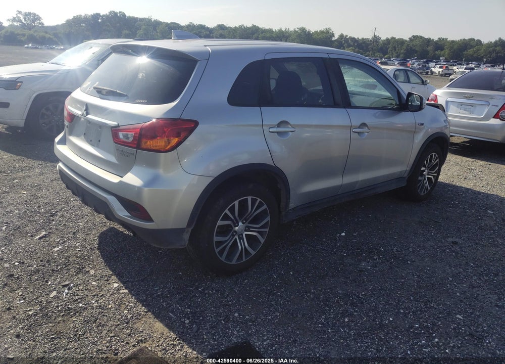2018 MITSUBISHI OUTLANDER SPORT VIN: JA4AR3AU4JZ028176