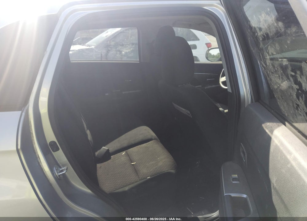 2018 MITSUBISHI OUTLANDER SPORT VIN: JA4AR3AU4JZ028176