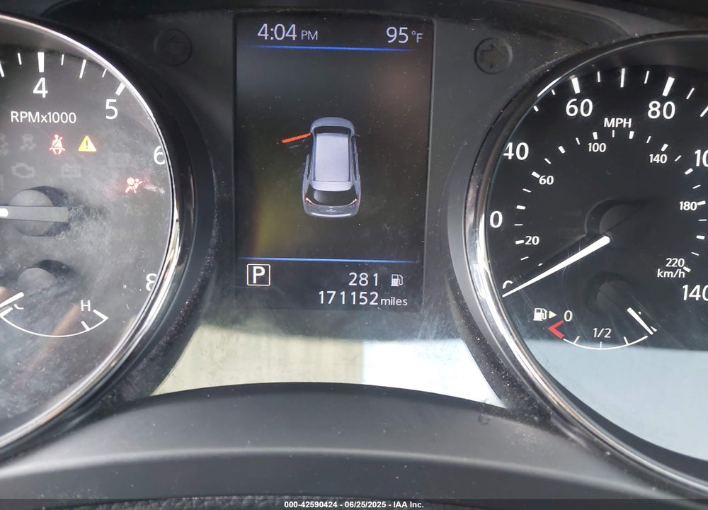 2018 NISSAN ROGUE VIN: KNMAT2MV5JP592713