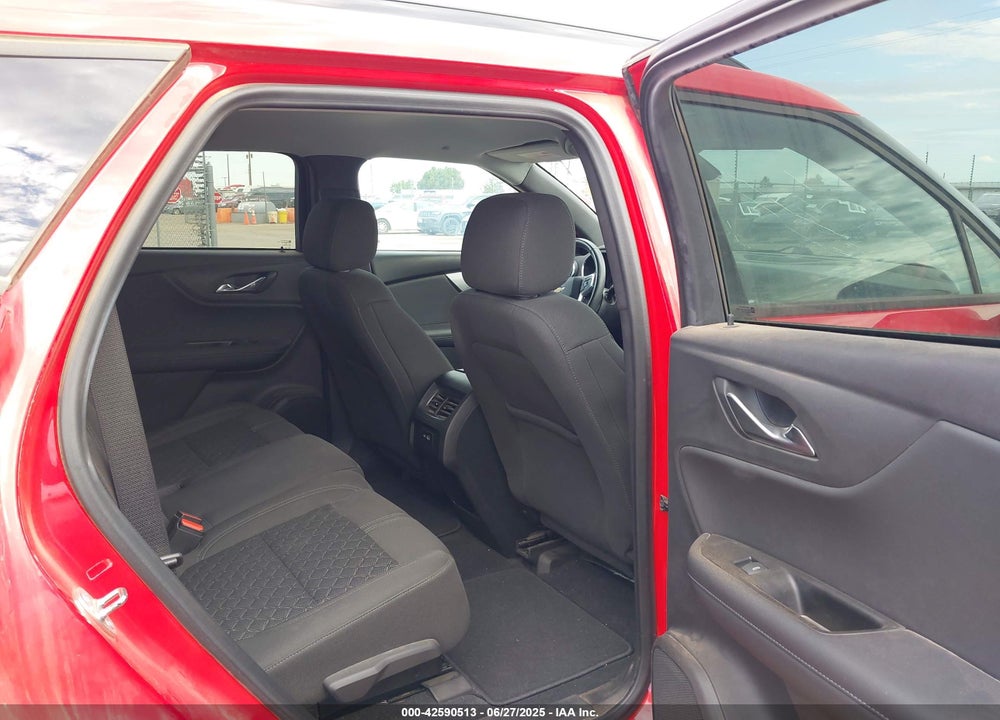 2019 CHEVROLET BLAZER VIN: 3GNKBCRSXKS690657