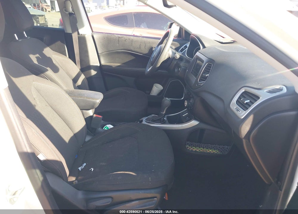 2020 JEEP COMPASS VIN: 3C4NJCAB9LT134159