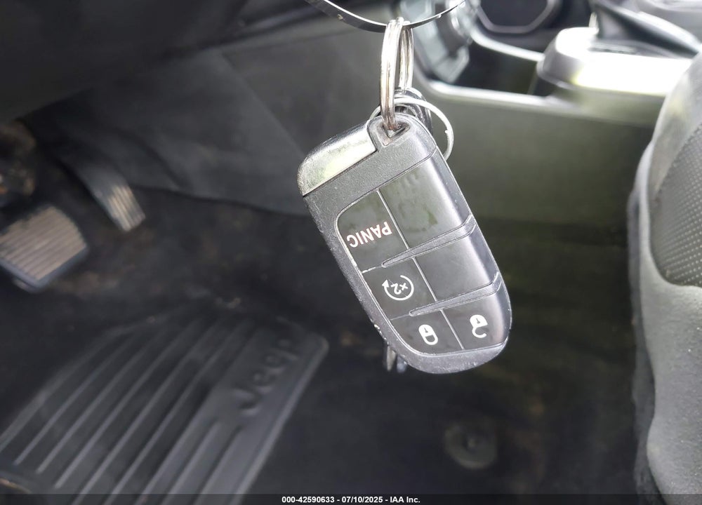 2018 JEEP RENEGADE VIN: ZACCJBDB8JPG91677