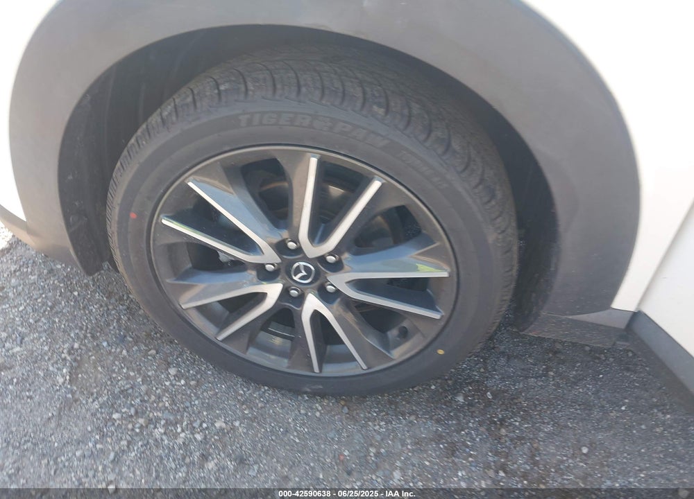 2017 MAZDA CX-3 VIN: JM1DKFC7XH0172927