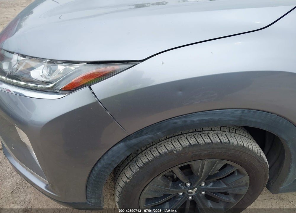 2018 MITSUBISHI ECLIPSE CROSS LE VIN: JA4AT4AA9JZ070176
