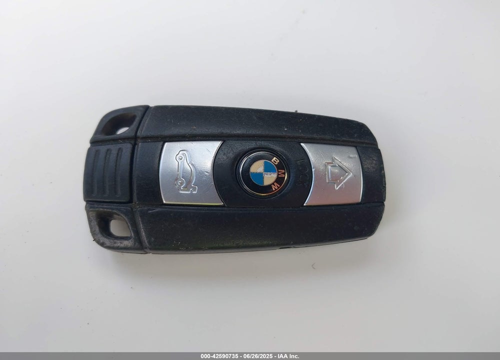 2013 BMW X1 VIN: WBAVM1C51DVW41929