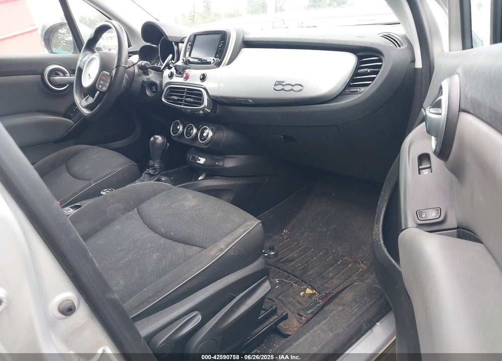 2016 FIAT 500X VIN: ZFBCFYBT8GP341121