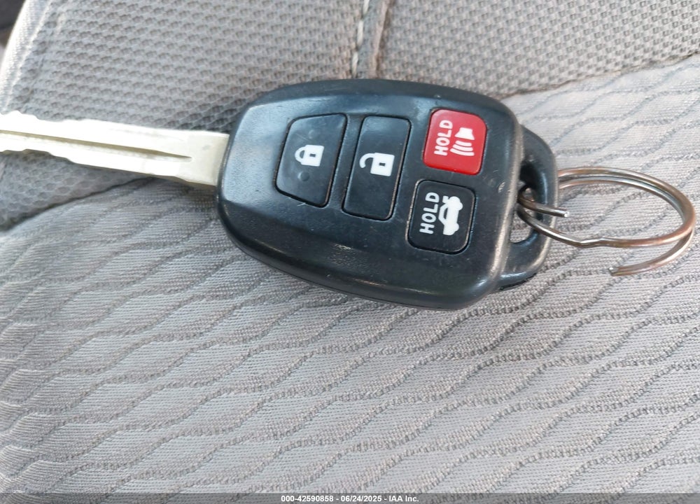2014 TOYOTA COROLLA VIN: 2T1BURHE0EC068426
