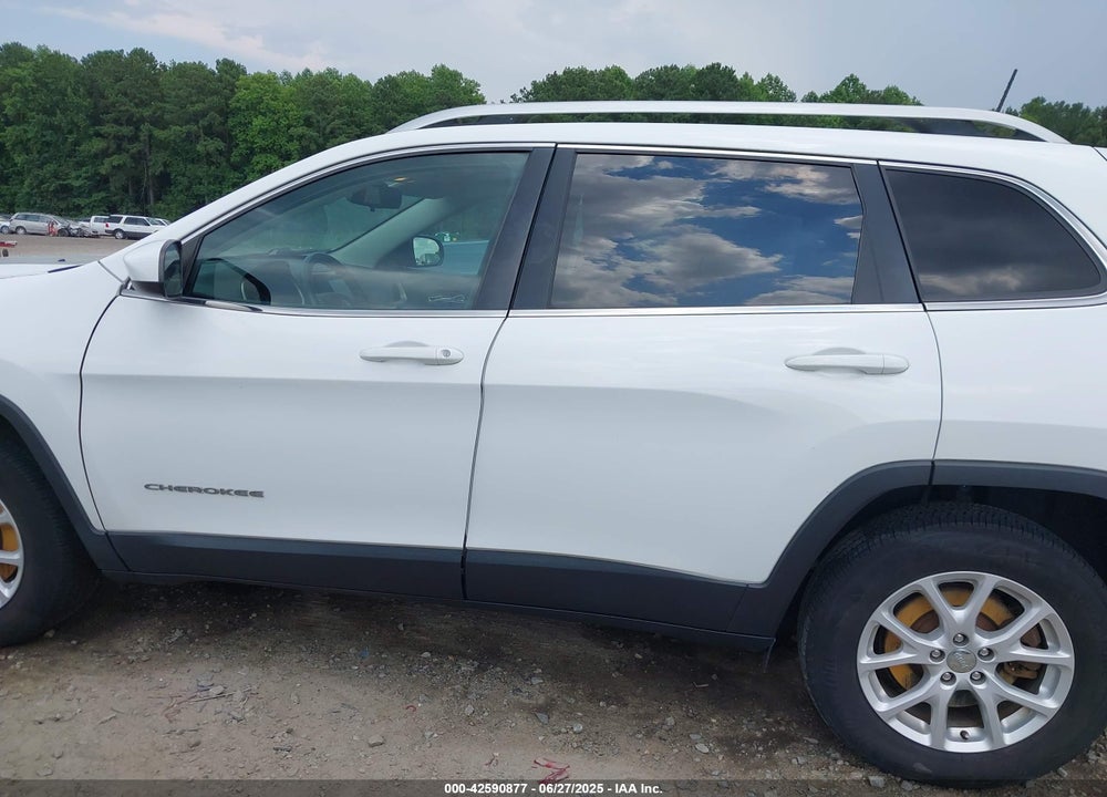 2017 JEEP CHEROKEE VIN: 1C4PJMCB1HD215858