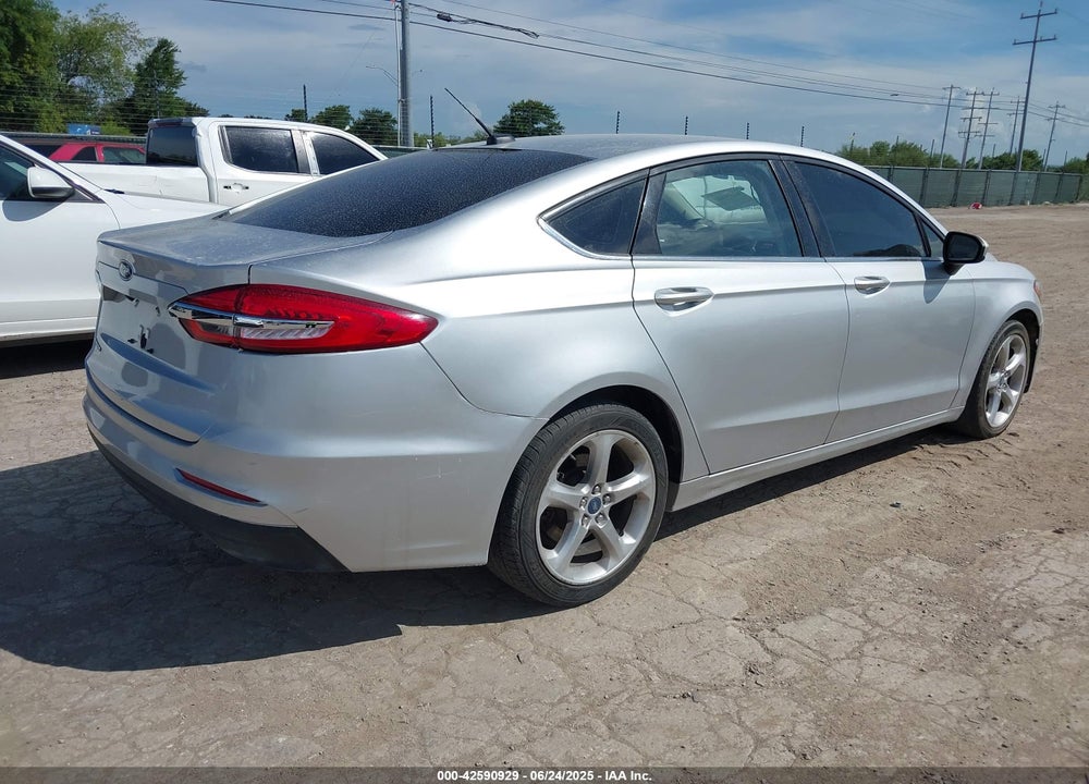 2019 FORD FUSION VIN: 3FA6P0G72KR136048