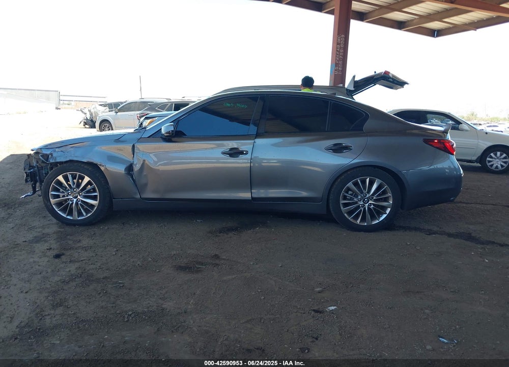 2018 INFINITI Q50 3.0T LUXE VIN: JN1EV7AP2JM358578