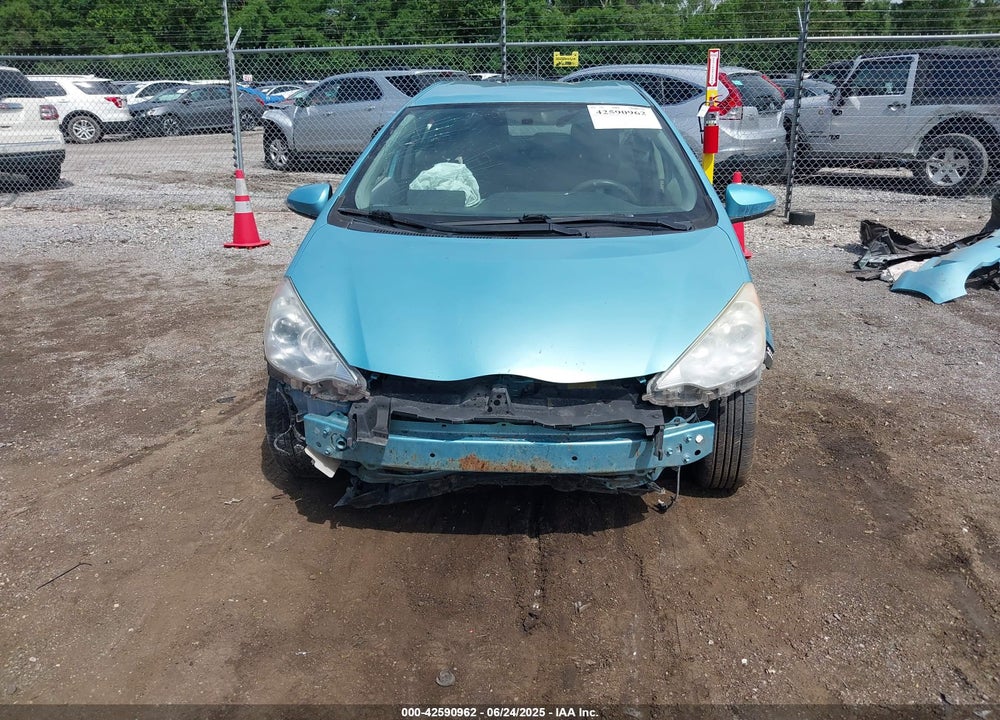 2012 TOYOTA PRIUS C VIN: JTDKDTB30C1014937
