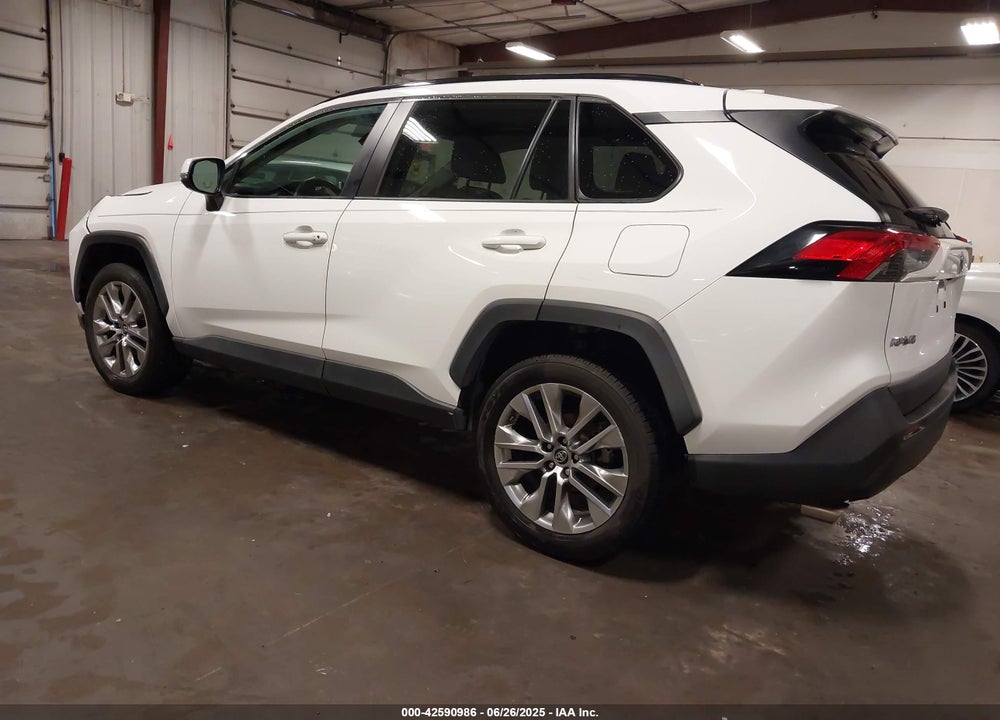 2019 TOYOTA RAV4 VIN: 2T3C1RFV2KC031770