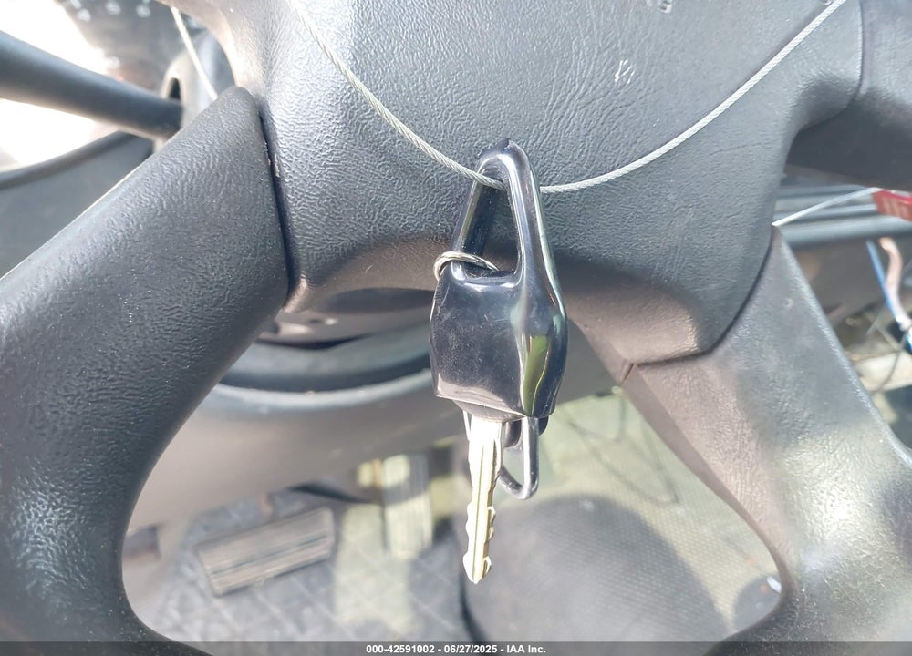 2004 CHEVROLET SILVERADO 1500 WORK TRUCK VIN: 1GCEC14V04Z268038