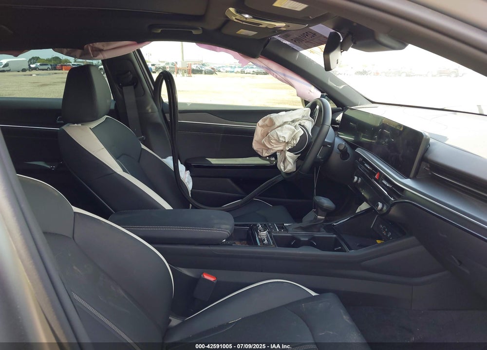 2025 KIA K5 VIN: KNAG64J71S5367668