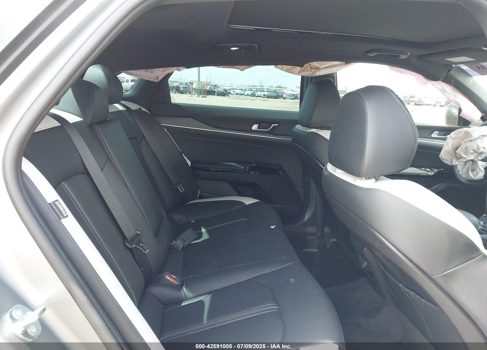 2025 KIA K5 VIN: KNAG64J71S5367668