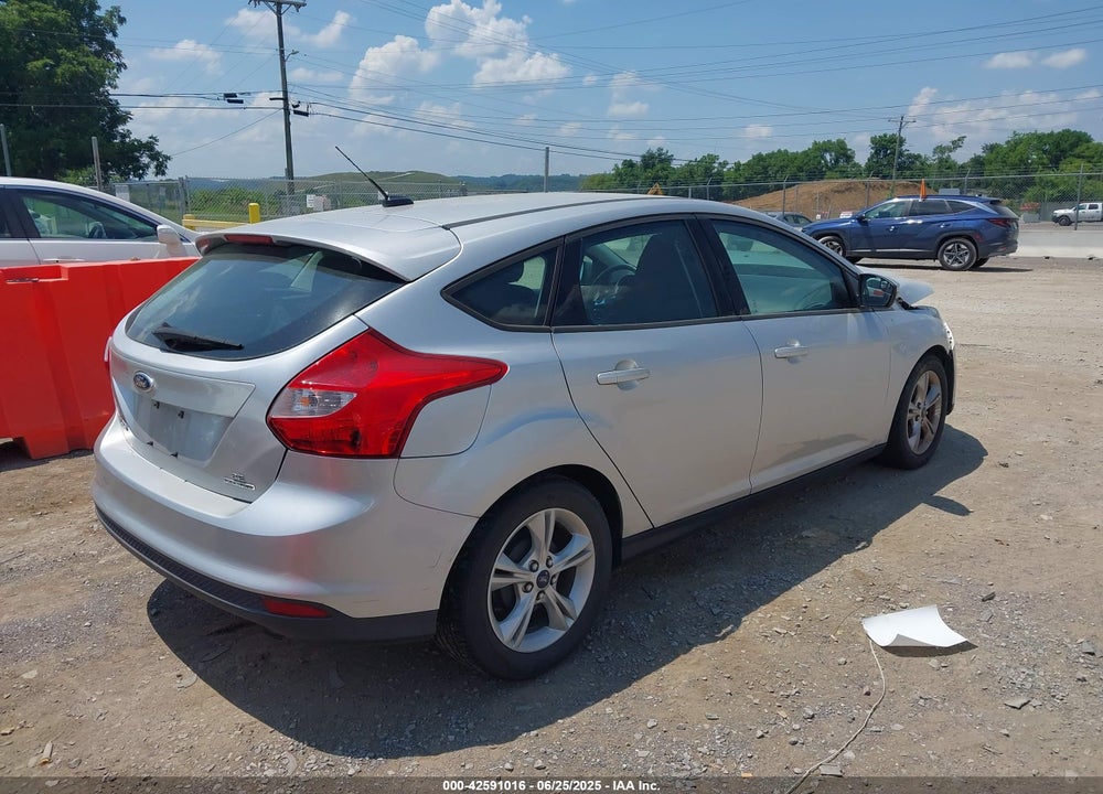 2014 FORD FOCUS SE VIN: 1FADP3K21EL447588