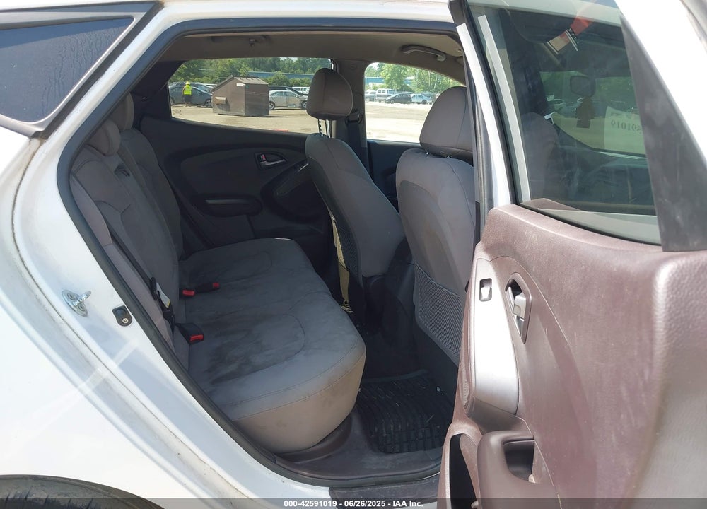 2015 HYUNDAI TUCSON VIN: KM8JT3AF4FU060991