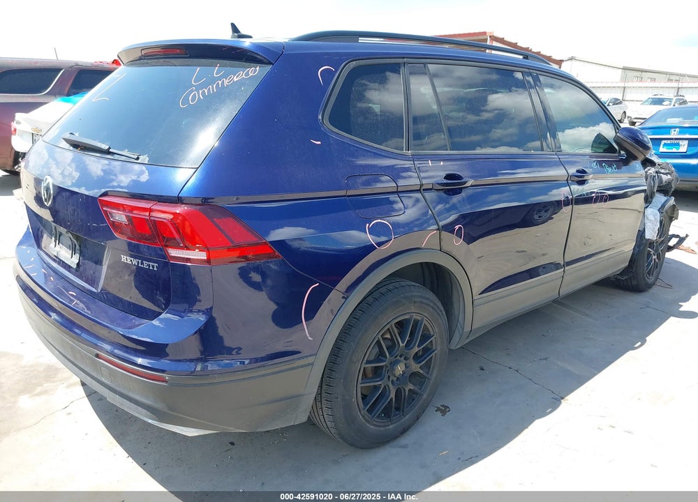 2021 VOLKSWAGEN TIGUAN VIN: 3VV1B7AX9MM042836