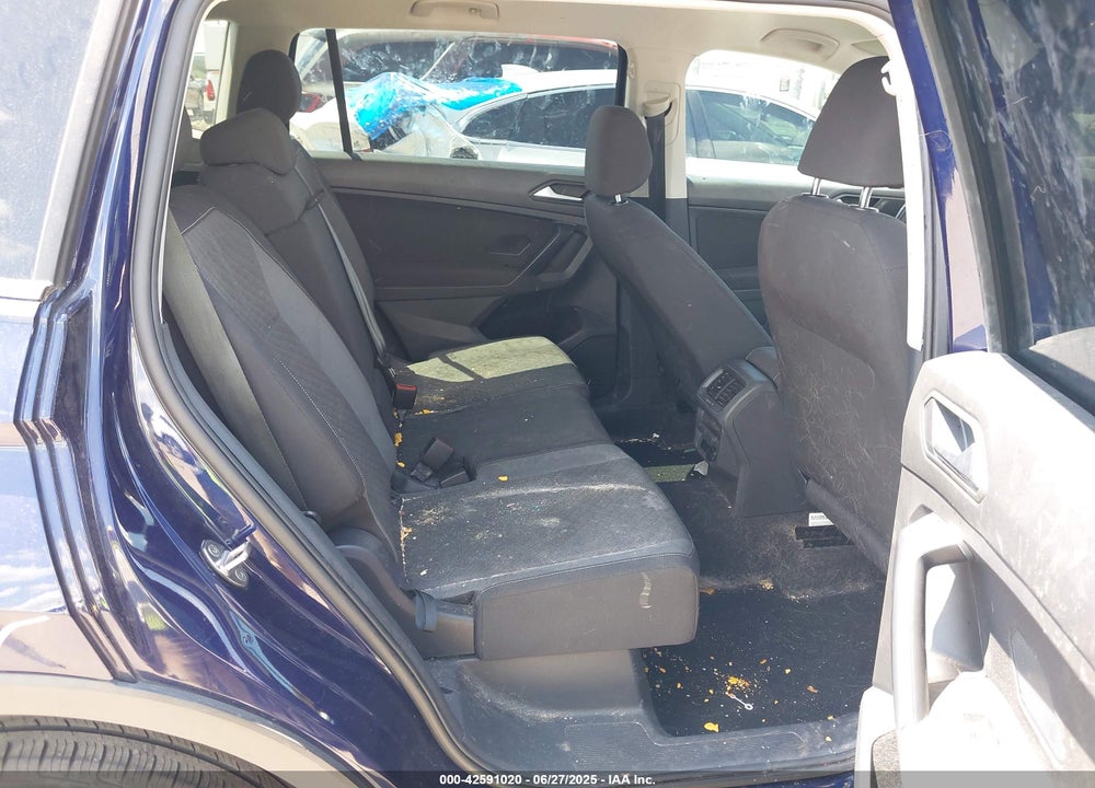2021 VOLKSWAGEN TIGUAN VIN: 3VV1B7AX9MM042836