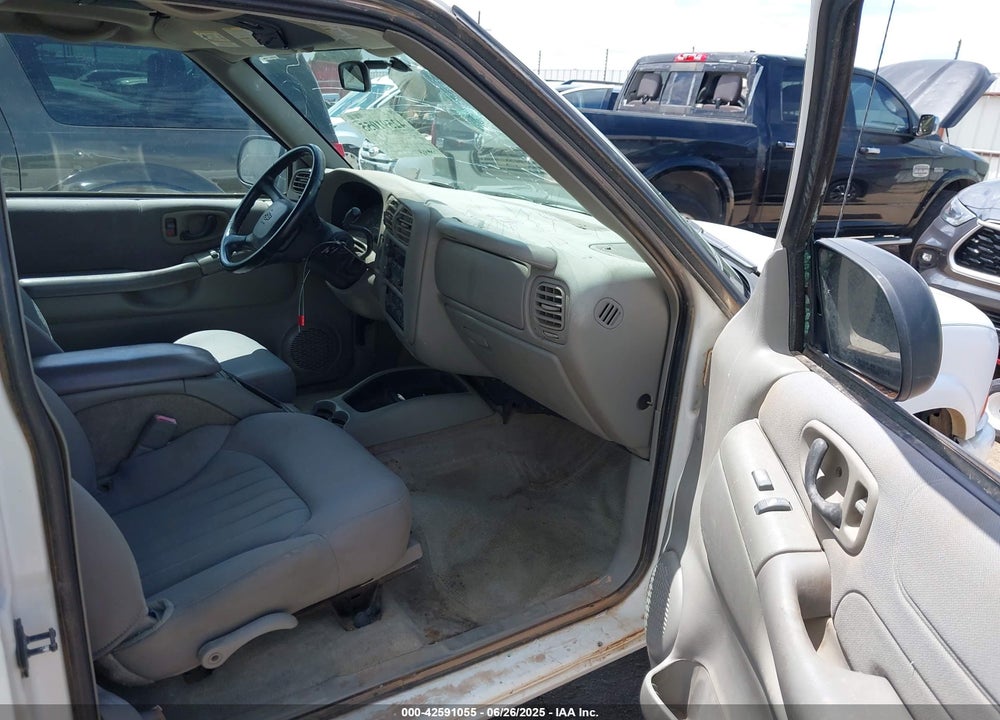 2004 CHEVROLET BLAZER VIN: 1GNDT13X54K132342