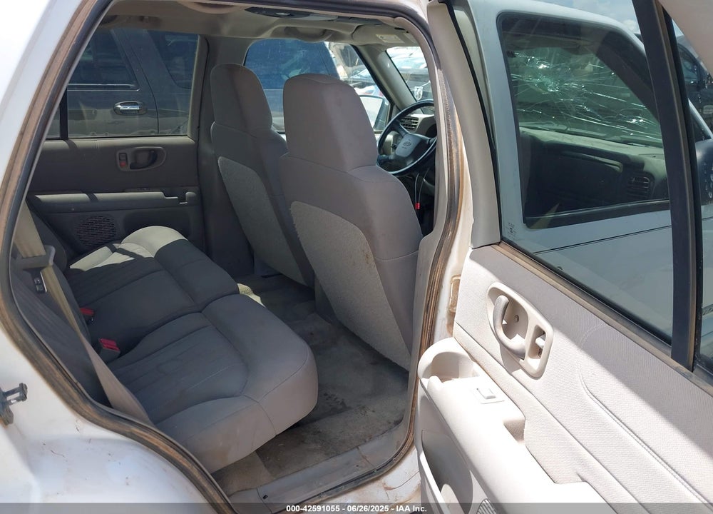 2004 CHEVROLET BLAZER VIN: 1GNDT13X54K132342
