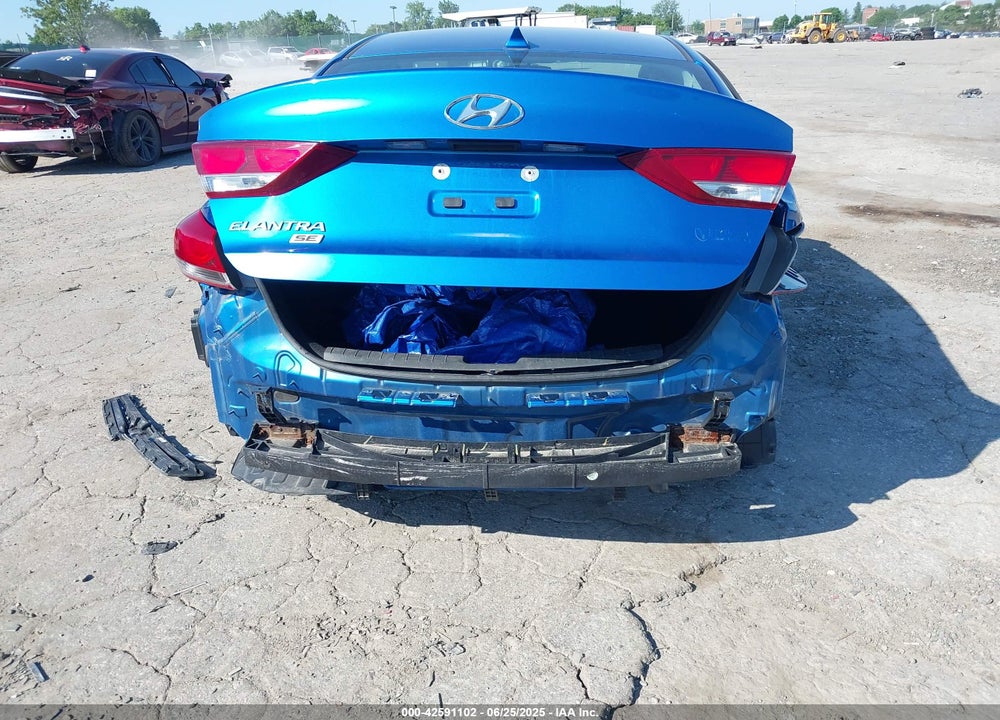 2017 HYUNDAI ELANTRA VIN: 5NPD74LF8HH041222