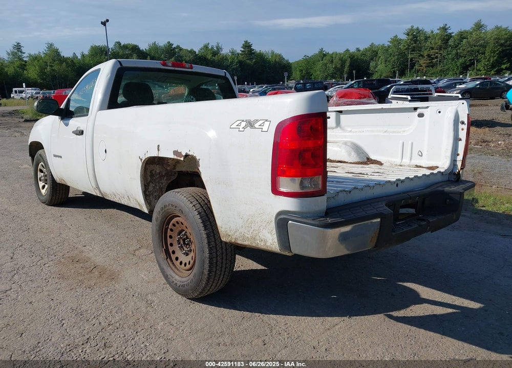 2011 GMC SIERRA 1500 WORK TRUCK VIN: 1GTN2TEX8BZ110204