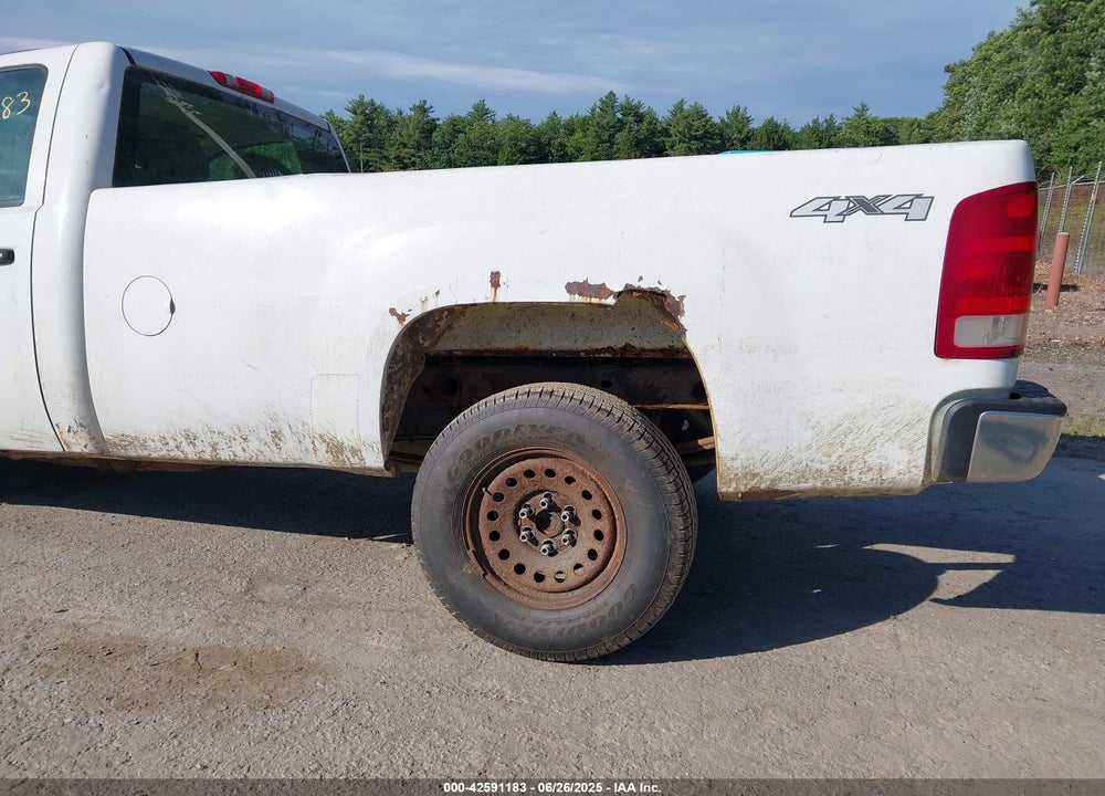 2011 GMC SIERRA 1500 WORK TRUCK VIN: 1GTN2TEX8BZ110204