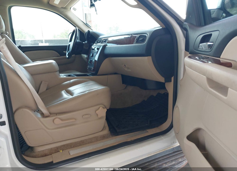 2008 CHEVROLET TAHOE LT VIN: 1GNFC13098R140632