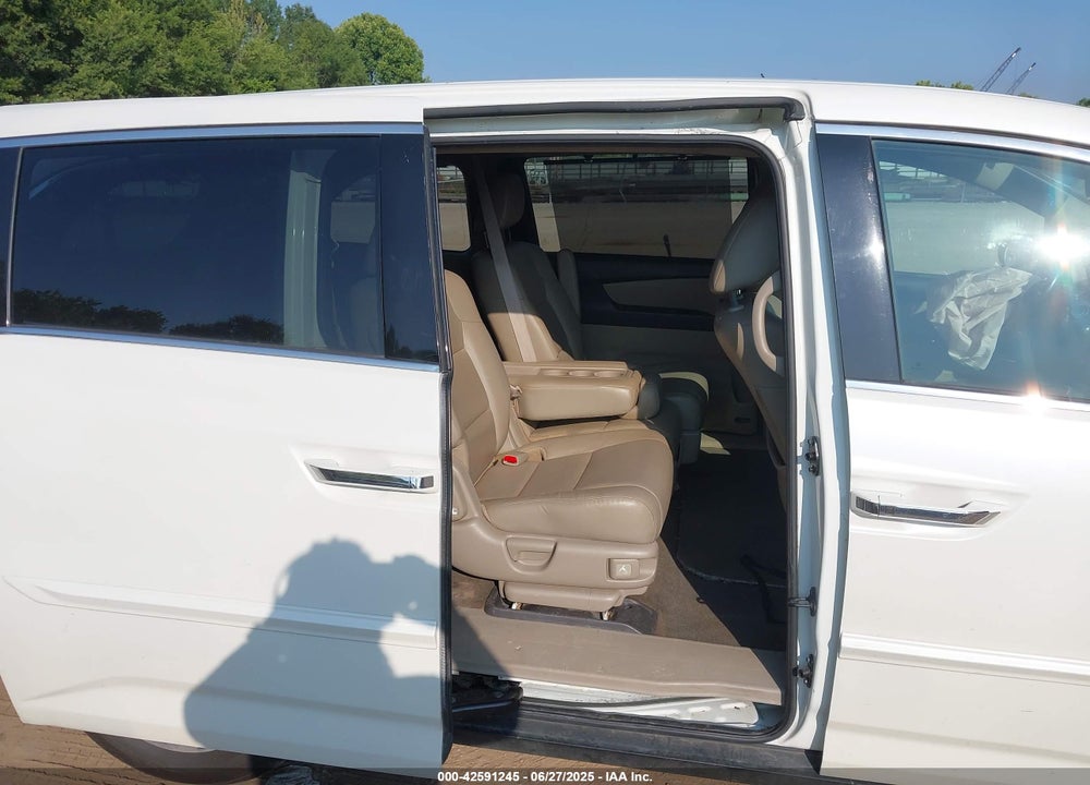 2014 HONDA ODYSSEY VIN: 5FNRL5H92EB059770