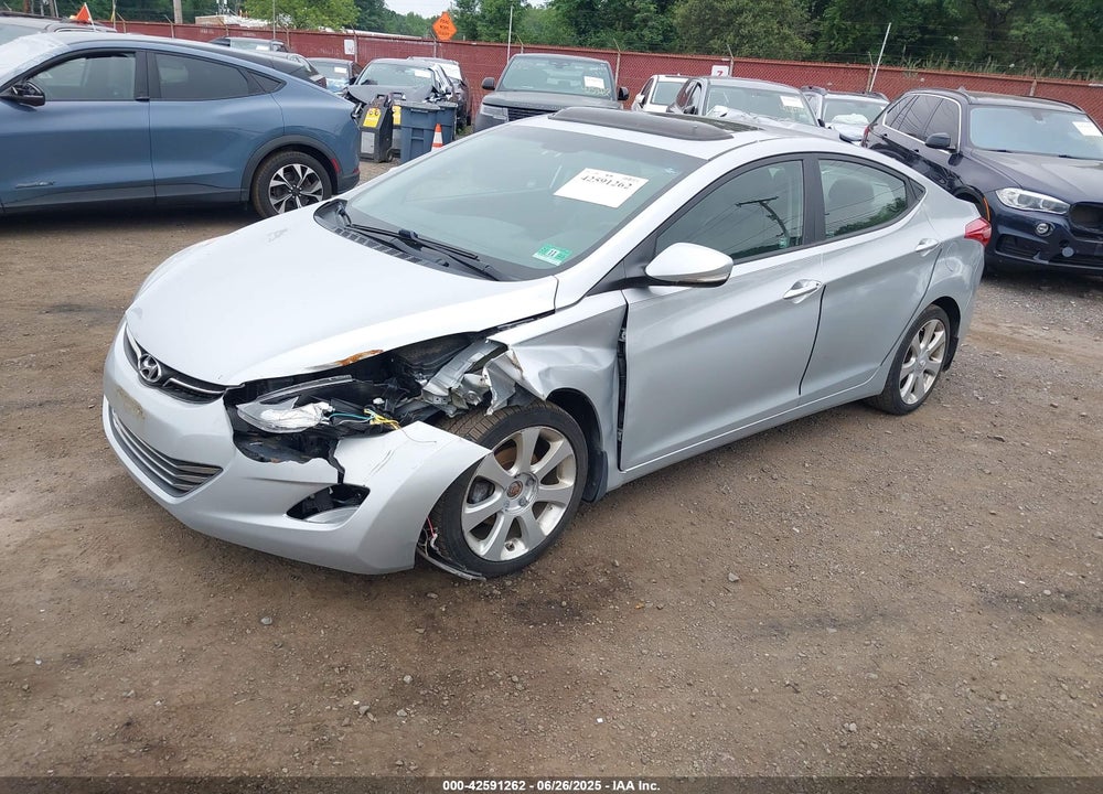 2013 HYUNDAI ELANTRA VIN: 5NPDH4AE3DH249039