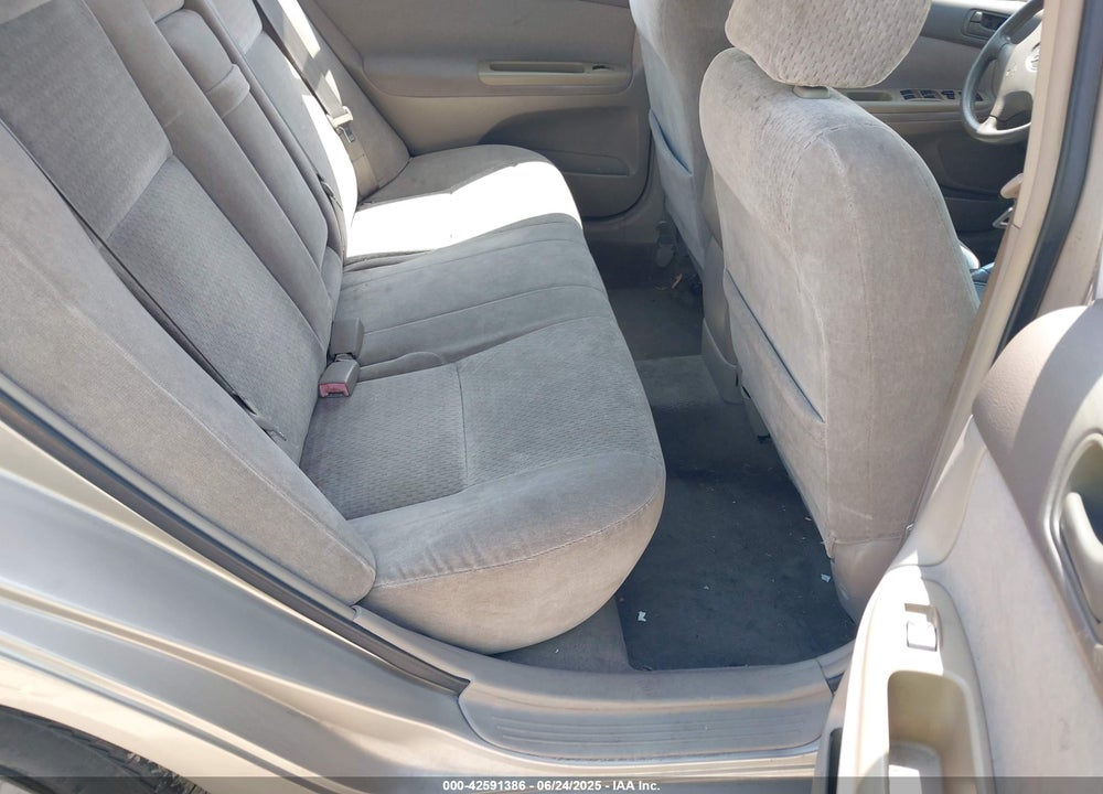 2002 TOYOTA CAMRY LE VIN: 4T1BE32K72U508192