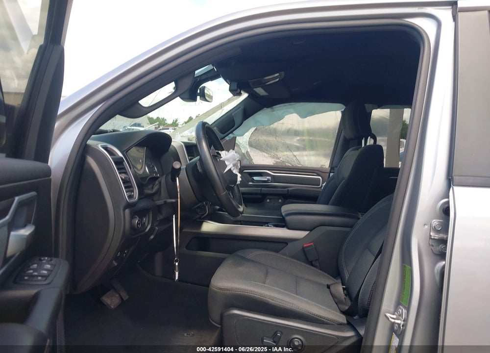2020 RAM 1500 VIN: 1C6RREFT6LN405841