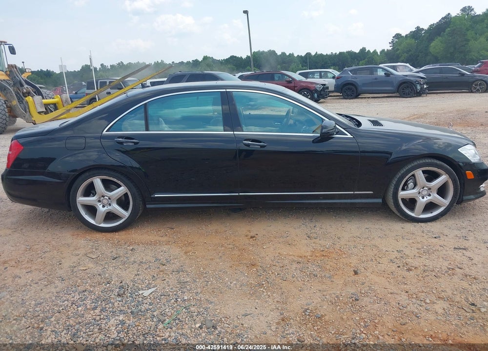 2011 MERCEDES-BENZ S CLASS VIN: WDDNG7BB6BA400575
