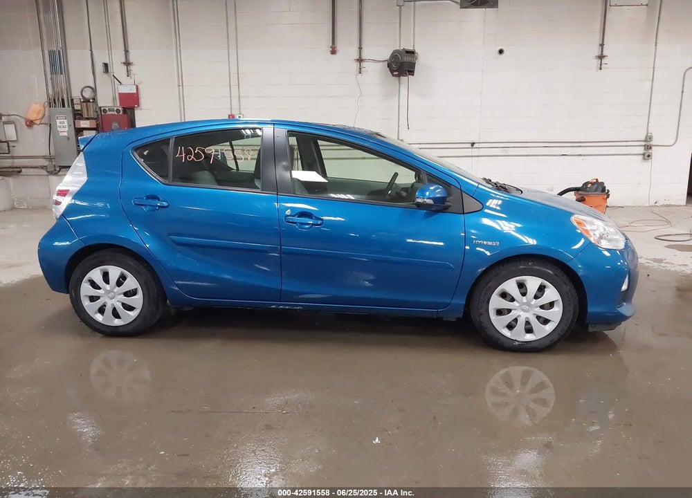2014 TOYOTA PRIUS C ONE VIN: JTDKDTB30E1559751