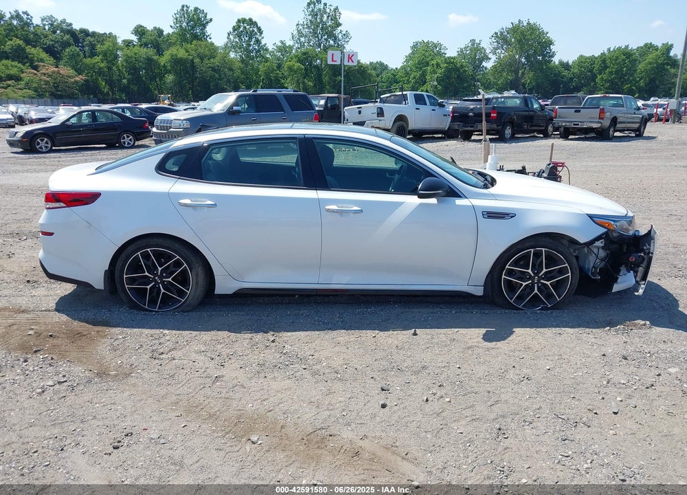 2020 KIA OPTIMA VIN: 5XXGT4L33LG426738