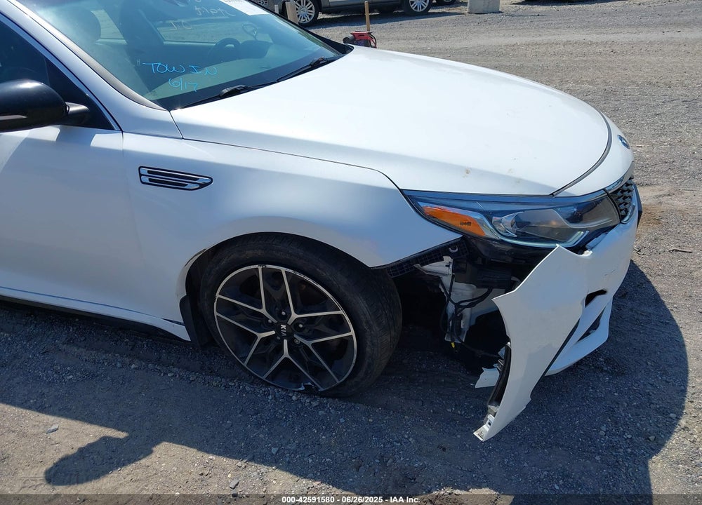 2020 KIA OPTIMA VIN: 5XXGT4L33LG426738