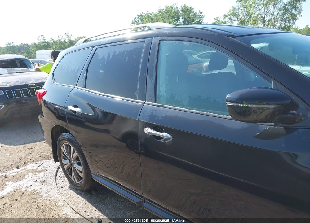 2019 NISSAN PATHFINDER VIN: 5N1DR2MM1KC641946