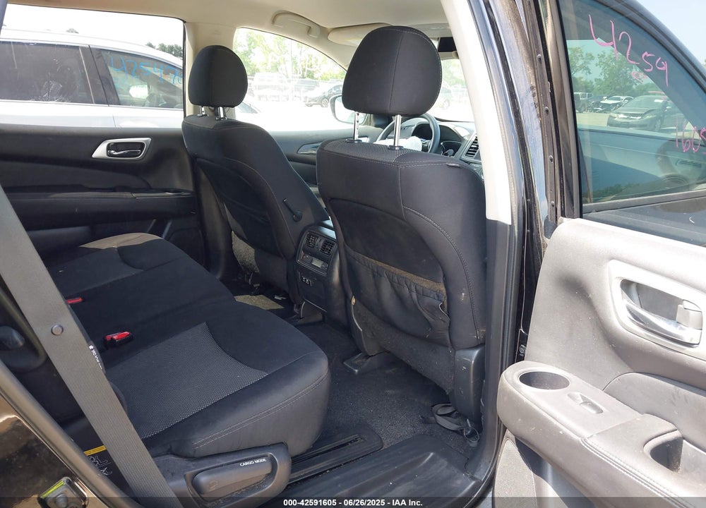 2019 NISSAN PATHFINDER VIN: 5N1DR2MM1KC641946