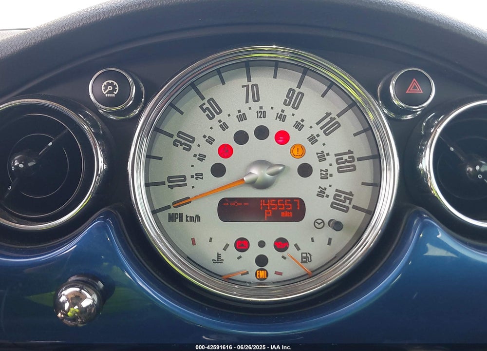 2005 MINI COOPER S VIN: WMWRE33445TG95016