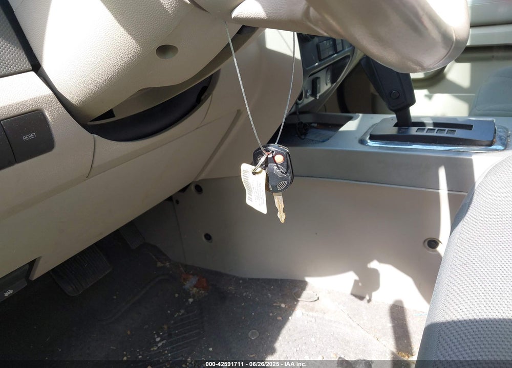 2009 FORD ESCAPE VIN: 1FMCU03799KC58038