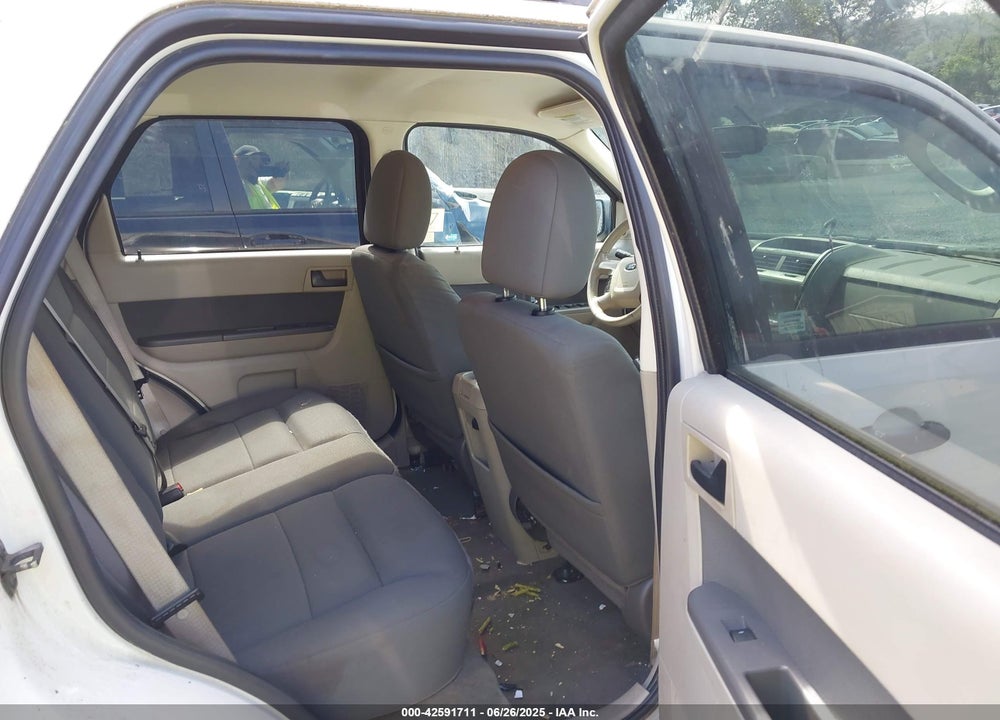 2009 FORD ESCAPE VIN: 1FMCU03799KC58038