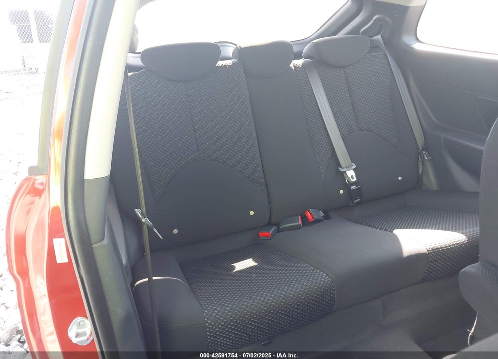 2010 HYUNDAI ACCENT VIN: KMHCM3AC2AU167624