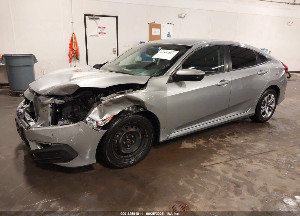 2018 HONDA CIVIC VIN: 19XFC2F56JE033884