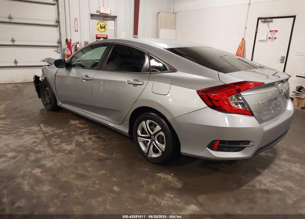 2018 HONDA CIVIC VIN: 19XFC2F56JE033884