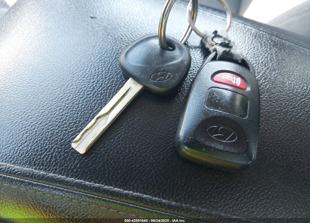 2014 HYUNDAI SONATA GLS VIN: 5NPEB4AC8EH846838