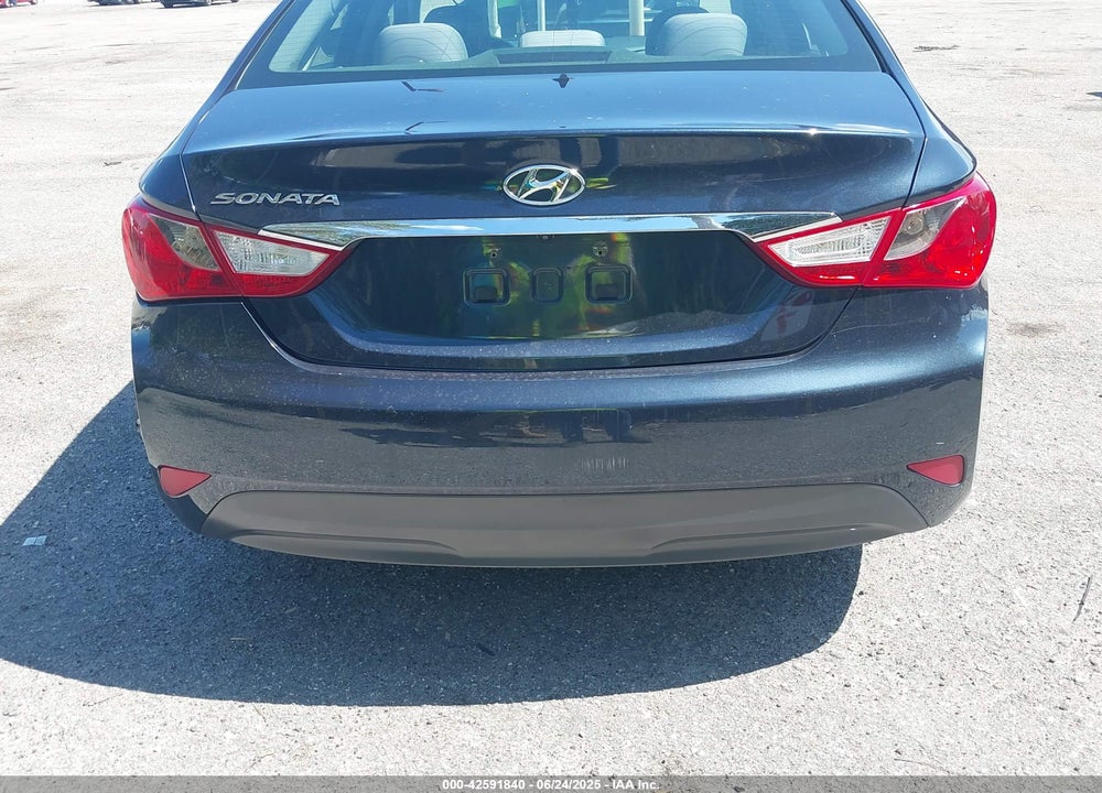 2014 HYUNDAI SONATA GLS VIN: 5NPEB4AC8EH846838