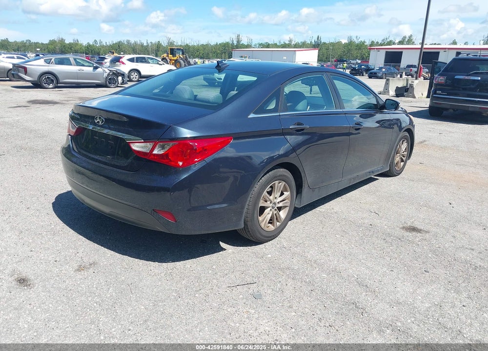 2014 HYUNDAI SONATA GLS VIN: 5NPEB4AC8EH846838
