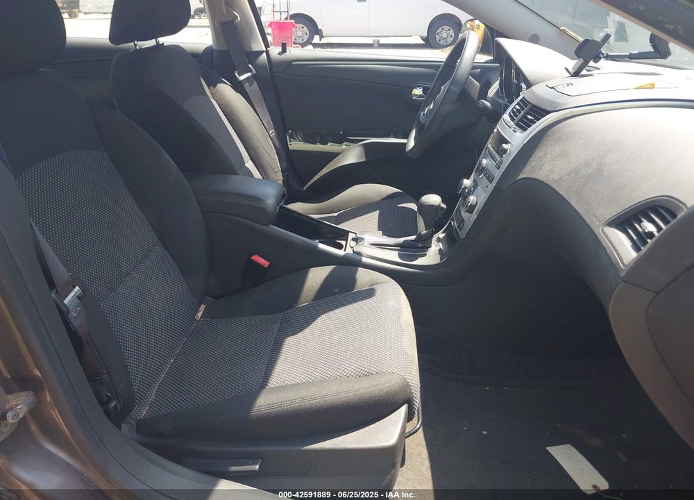 2011 CHEVROLET MALIBU VIN: 1G1ZC5E1XBF310341