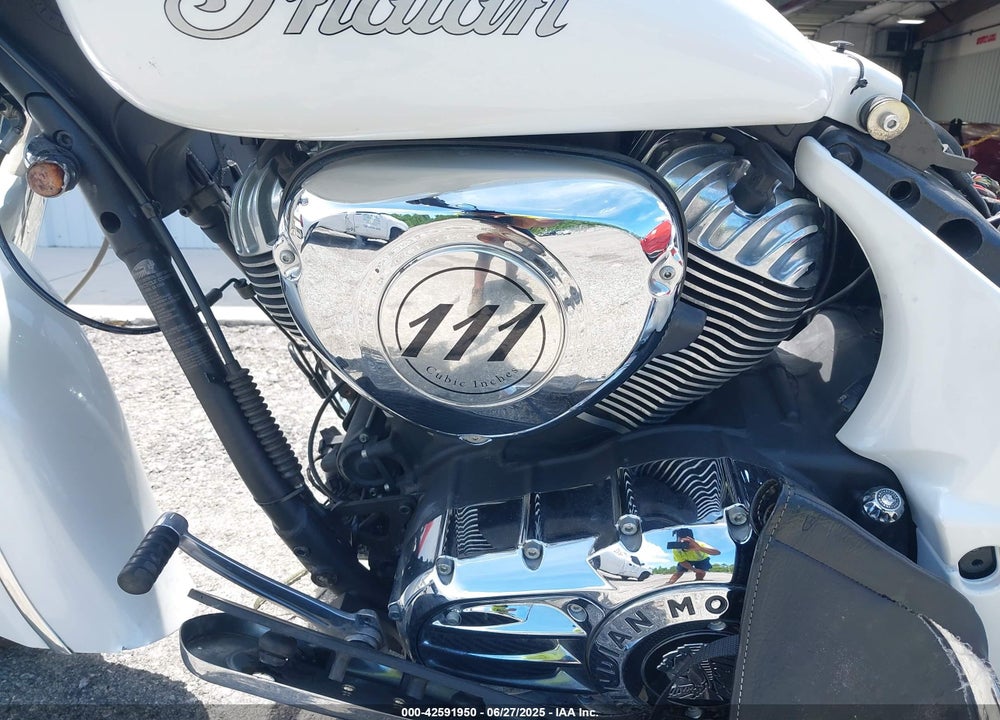 2016 INDIAN MOTORCYCLE CO. CHIEF CLASSIC VIN: 56KCCCAA6G3337708